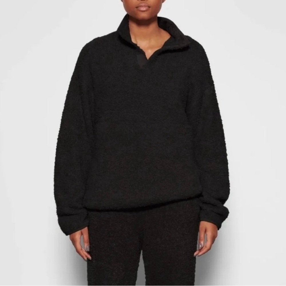 Skims Fleece Pull Over